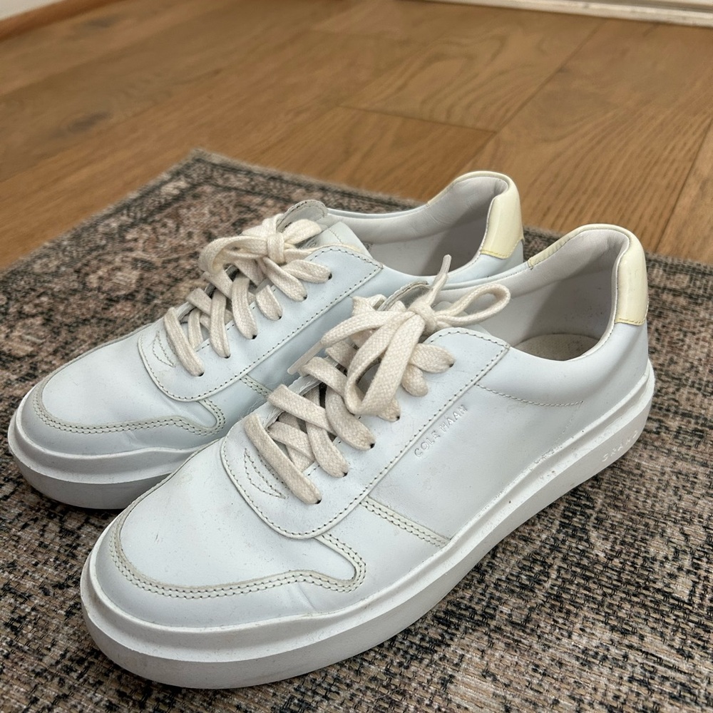 Cole Haan White Leather Sneakers size 8